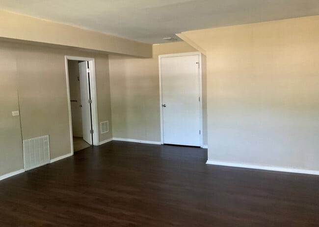 Photo - 766 Southside Dr