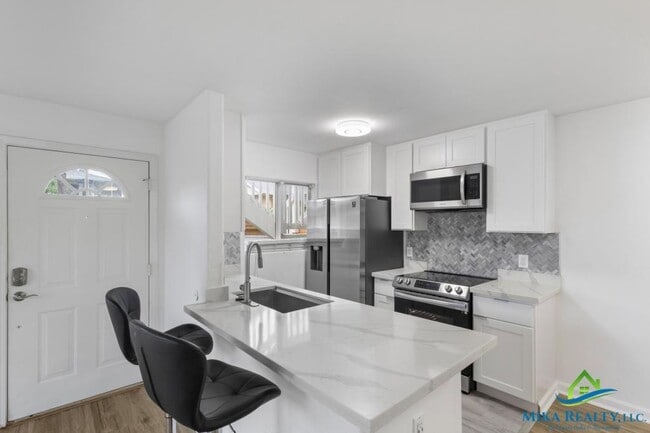 Photo - 94-510 Lumiaina St #J101