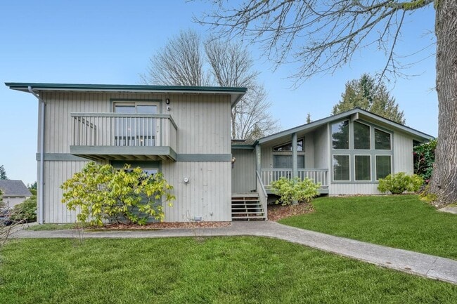 Photo - Single Family house on Meridian Valley Country Club. Gated community