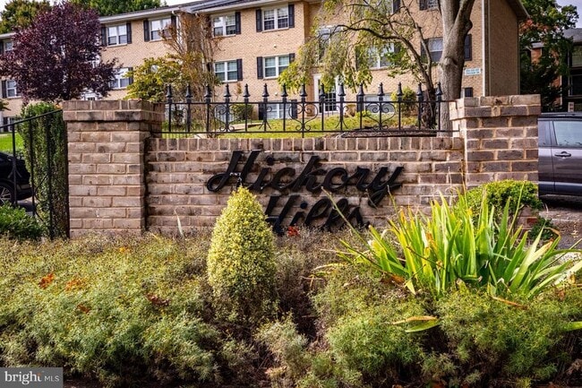 Photo - 206 Crocker Dr Unit D