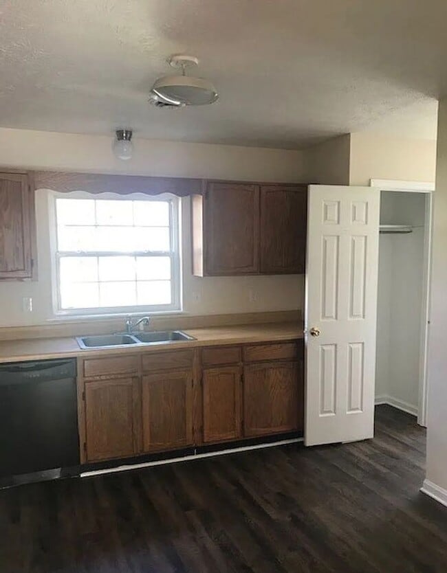 Photo - 115 Cardinal Acres Dr