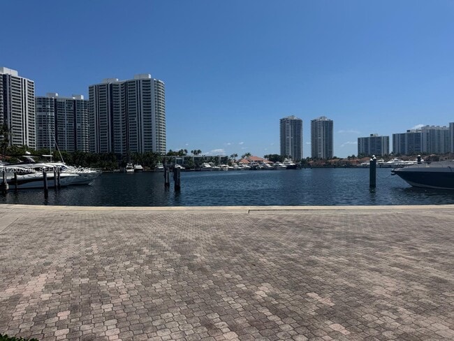 Photo - 21208 Harbor Way