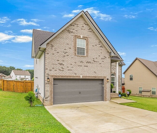 Photo - Pet Friendly Four Bedroom!