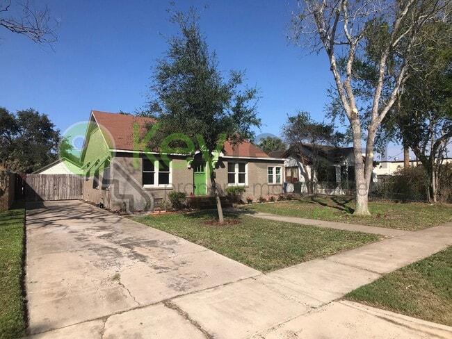 Photo - 2Bed/1Bath w/office in Central Mcallen ( Laurel and 10th )