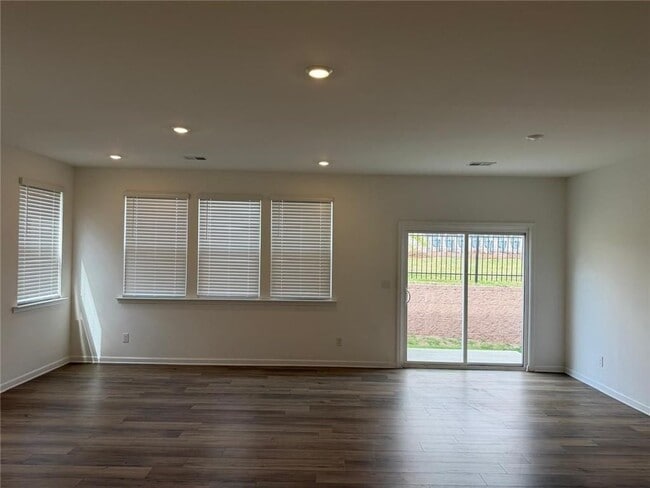 Photo - 115 Vision St