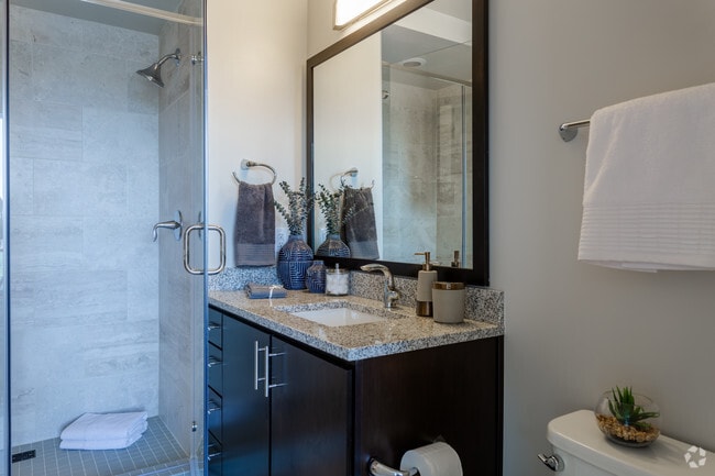 1HAB, 1BA - 768SF A6 - BAÑO