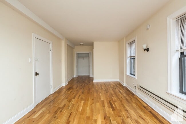 1366 N Dearborn St Unit 606