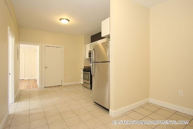 Photo - 114 Everett St Unit 3