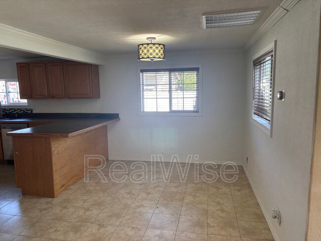 Photo - 1296 NW Keasey St