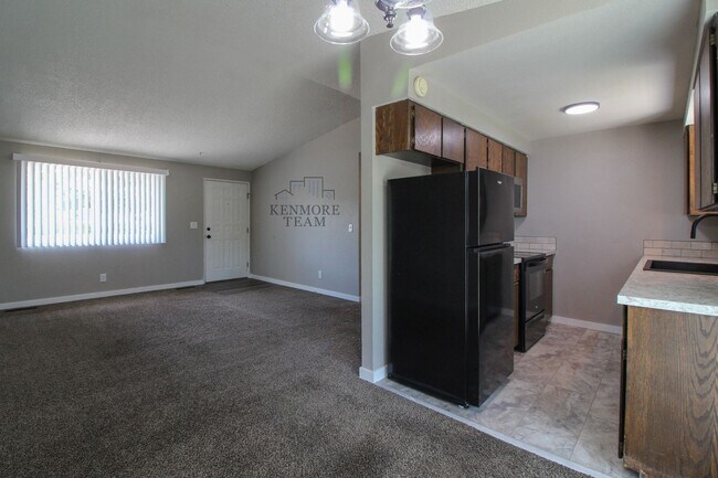 1602 Swift Blvd