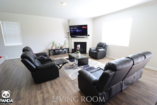 Photo - 147 Highgrove Way Unit Bedroom 4