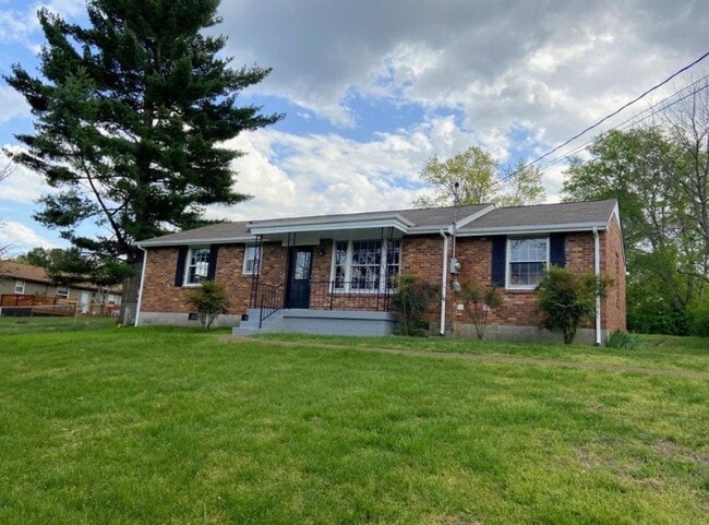 Building Photo - 218 Walcott Dr