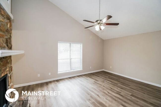 Photo - 6472 Dickens Dr