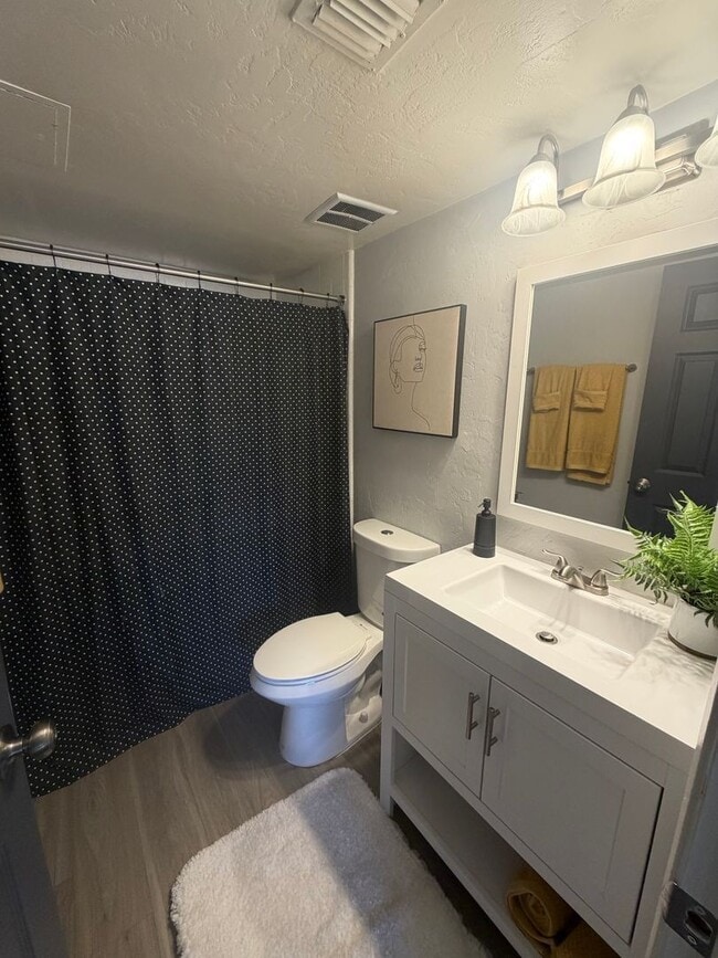Waters Edge Apartments