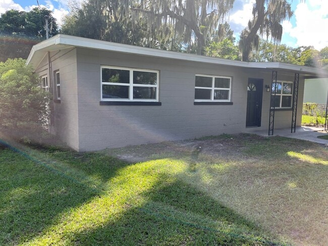 Photo - Charming 3 Bed 1 Bath Plant City!!