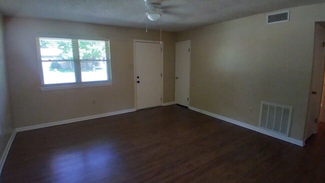 Photo - 19 Hartwell Pl