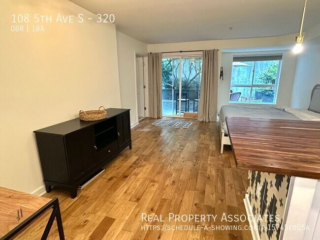 Photo - 108 5th Ave S