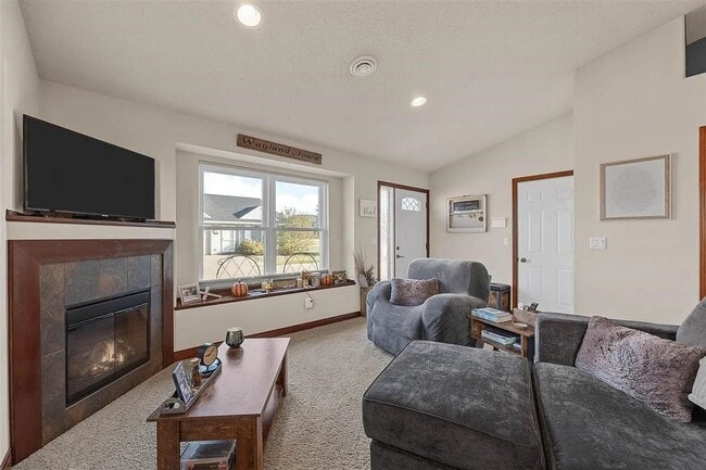 Photo - 1477 Jaylen Ln