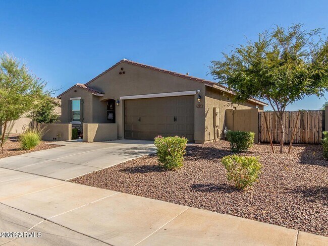 Photo - 17971 W Meadowbrook Ave Casa