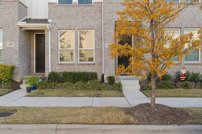 Photo - 4703 Kindred St