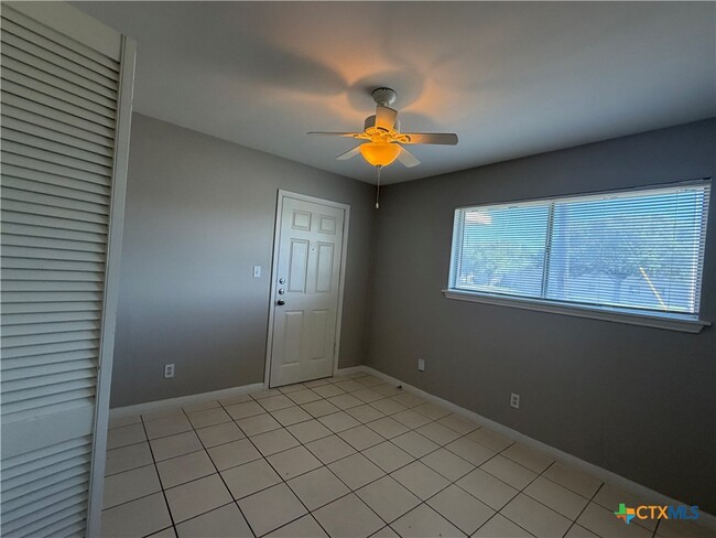 Photo - 111 Lancelot St