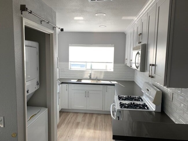 Photo - BEAUTIFUL "HILLCREST VILLAGE"  CONDOMINIUM...