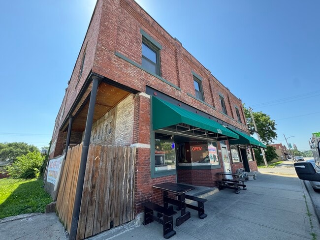 Building Photo - 503 N 6th St Unit 1