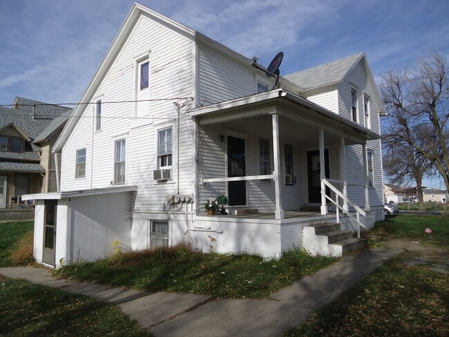 Building Photo - 501 Elm Ave Unit C