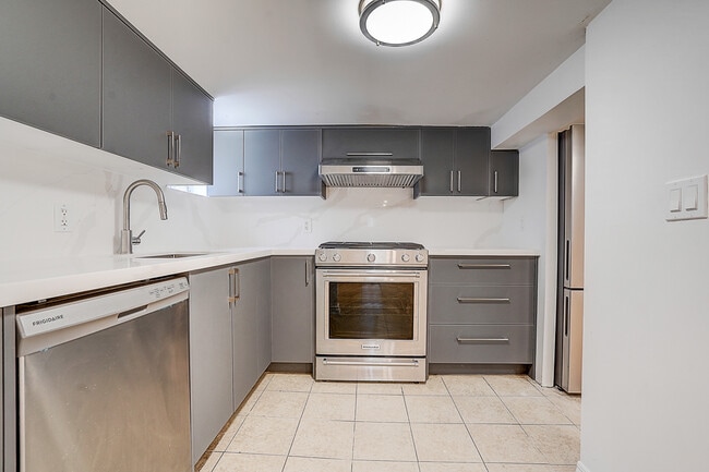 Photo - 79 Oconnor Dr - Lower Unit Lower