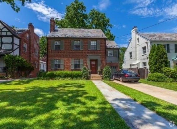 Building Photo - 2825 Northampton St NW Rental