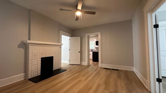 Photo - 3 bed 2 bath in Atlanta!