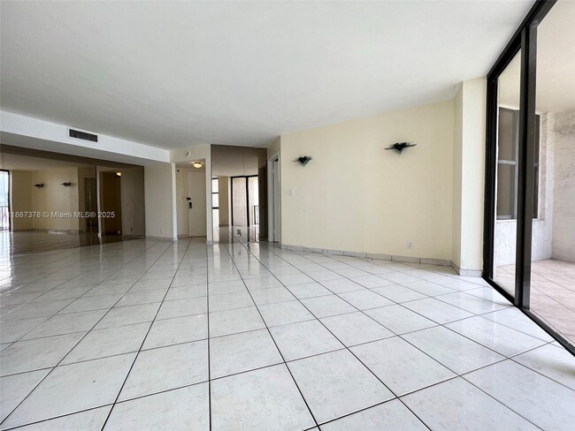 Photo - 18181 NE 31st Ct Unit 2705