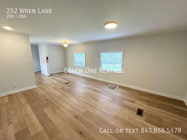 Photo - 252 Wren Ln