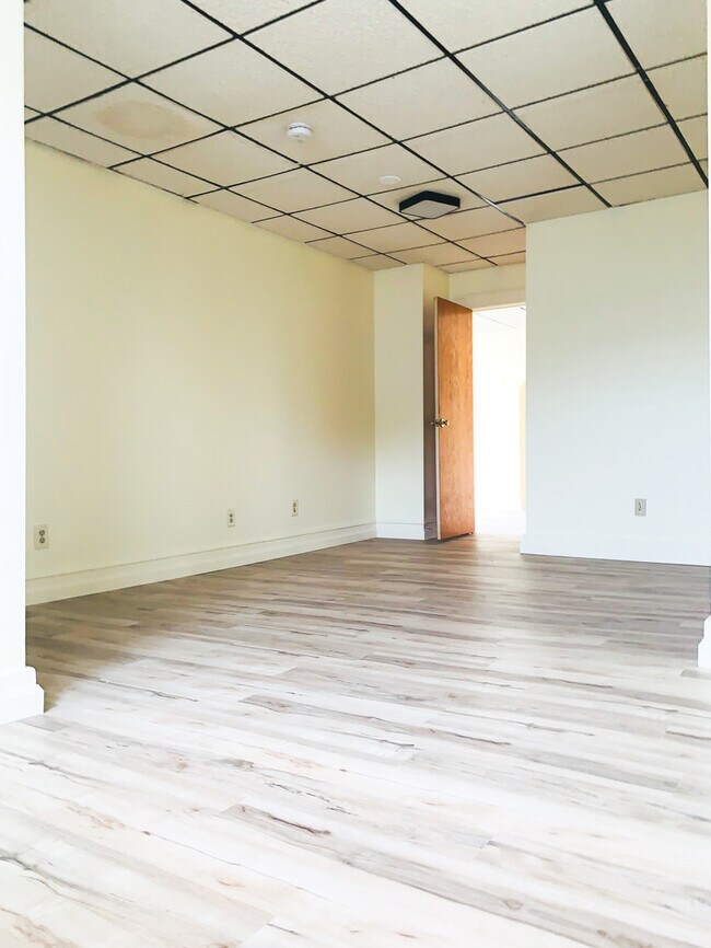 Photo - 148 N Champlain St Unit APT 2
