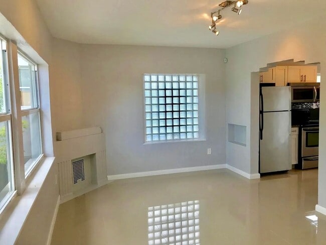 Photo - 535 NE 68th St Unit Mimo - 535 NE 68th Street #Upstairs