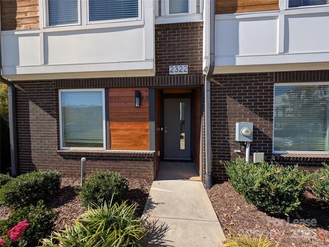 Photo - 2322 Elizabeth Ml Pl