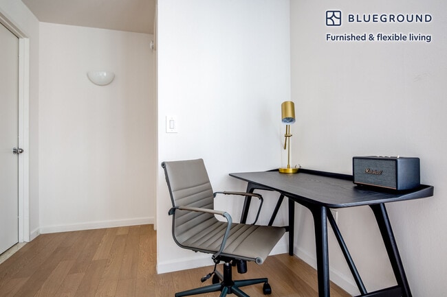 Photo - 255 W 94th St Unidad FL9-ID1443