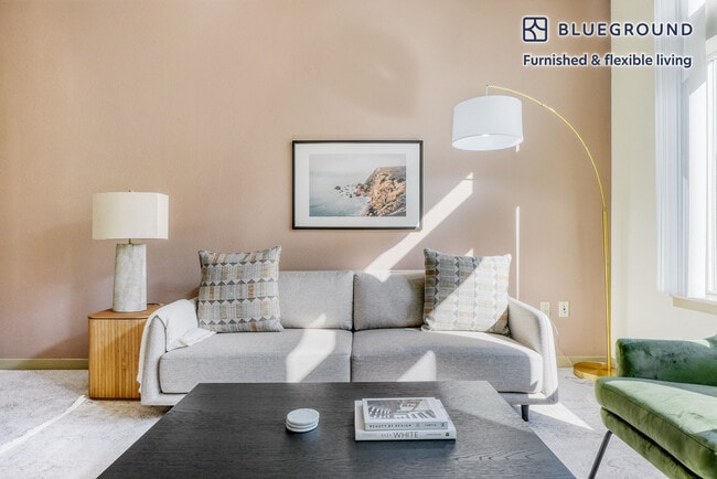 Photo - 5200 Iron Horse Pkwy Unidad SI FL4-ID1420