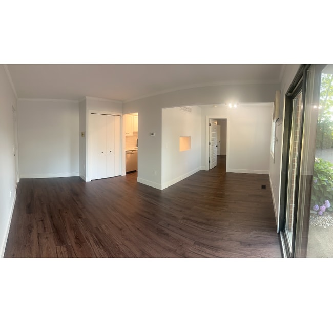 Building Photo - 1280 Dewey St