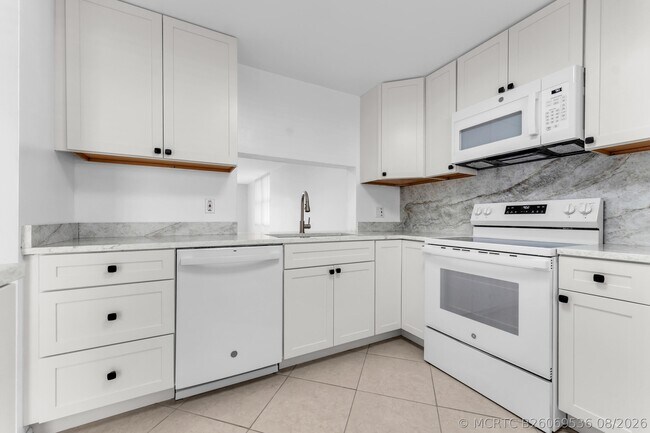 Photo - 931 Gardenia Dr Unit 269
