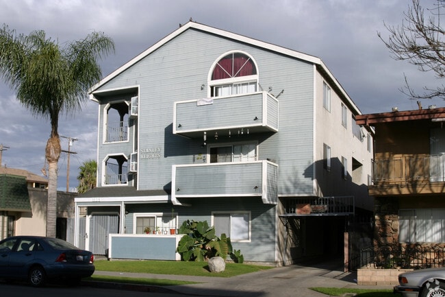 Building Photo - 1128 Stanley Ave Rental