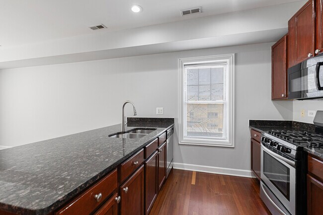 Photo - 7367 N Ashland Blvd Unit 2