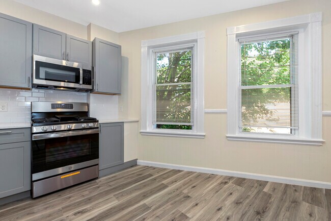 Photo - 46 Brackett St Unit 3