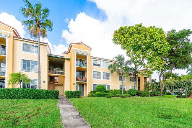 Photo - 135 Yacht Club Way Unit 204