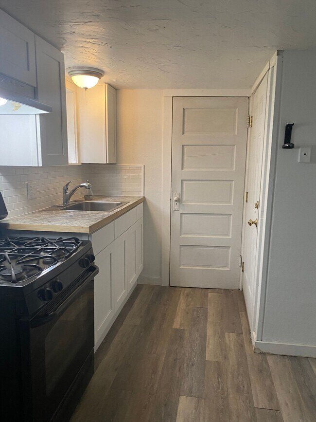 Photo - 3631 Wetmore Ave Unidad D