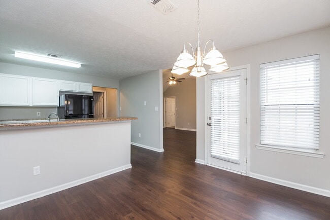 Photo - 109 Stoney Brook Way