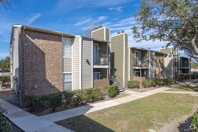 Photo - Oak Run Manor Apartments