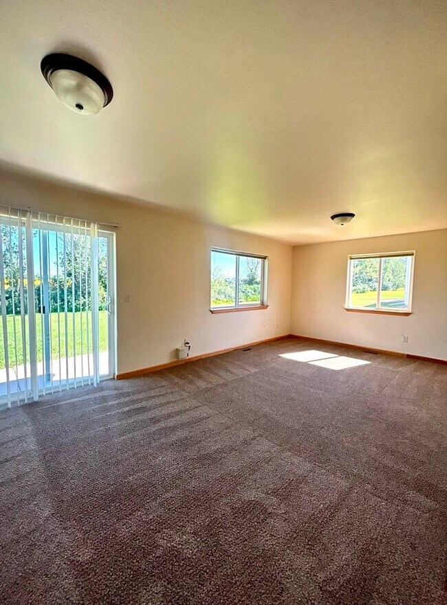 Photo - 308 5th Ave W Unit 308 5th Ave