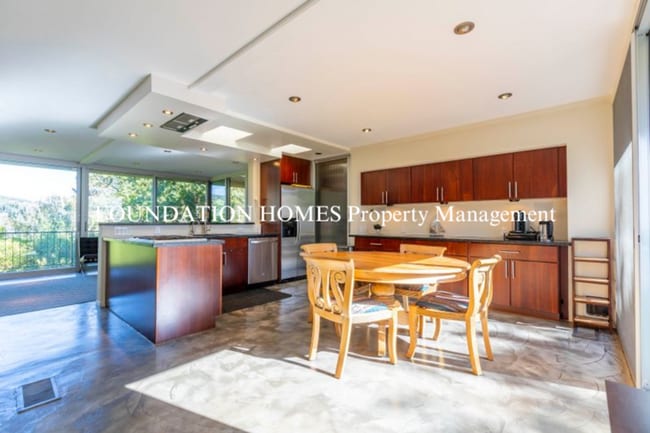 Photo - 24 Longfellow Rd