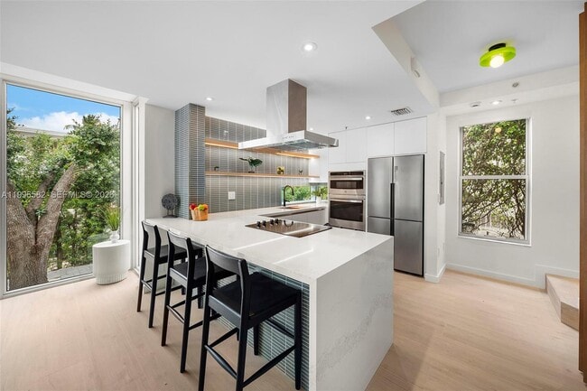 Photo - 600 76th St Unit 101